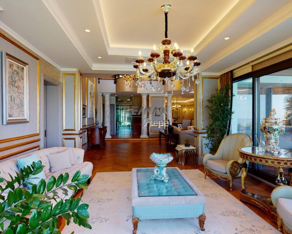 REMAX 7 TEPEDEN ACARKENT SATILIK BOĞAZA HAKİM MALİKANE