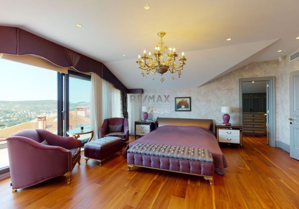 REMAX 7 TEPEDEN ACARKENT SATILIK BOĞAZA HAKİM MALİKANE küçük görsel