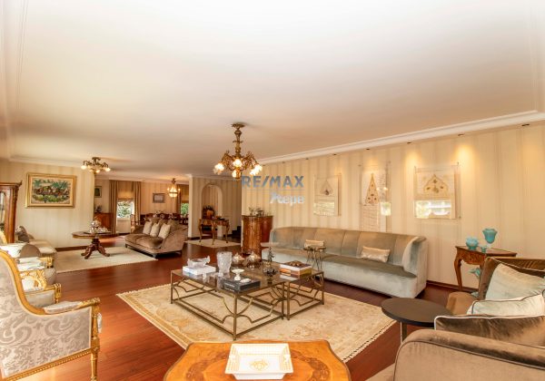 REMAX 7TEPE'DEN YÜKSEK KONUM VE NEZİH SOKAKTA SATILIK VİLLA küçük görsel