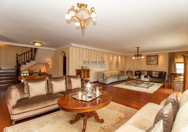 REMAX 7TEPE'DEN YÜKSEK KONUM VE NEZİH SOKAKTA SATILIK VİLLA küçük görsel