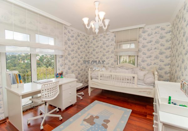 REMAX 7TEPE'DEN YÜKSEK KONUM VE NEZİH SOKAKTA SATILIK VİLLA küçük görsel