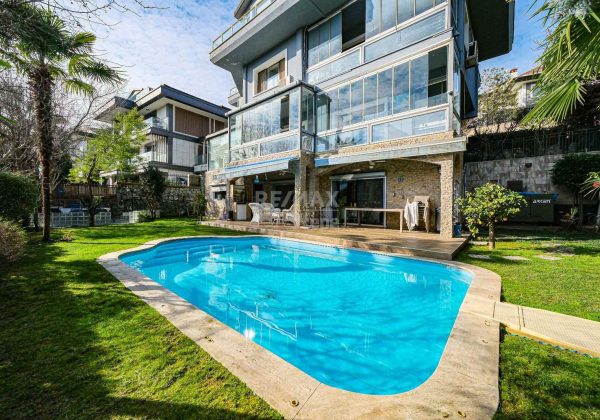 REMAX 7TEPE'DEN SATILIK HAVUZLU VE ÇELİK ÇATILI C TİPİ VİLLA küçük görsel