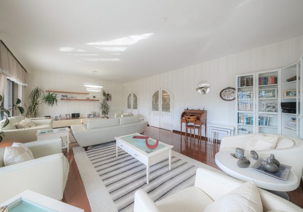 REMAX 7TEPE'DEN SATILIK HAVUZLU VE ÇELİK ÇATILI C TİPİ VİLLA