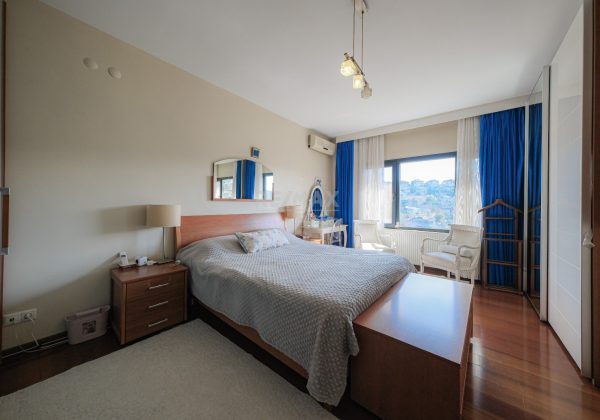 REMAX 7TEPE'DEN SATILIK HAVUZLU VE ÇELİK ÇATILI C TİPİ VİLLA küçük görsel