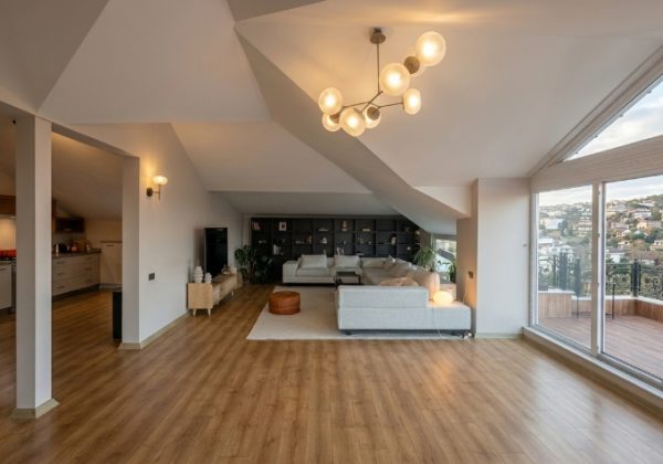 REMAX 7TEPE'DEN 4+1 ÇATI DUBLEKS KİRALIK VİLLA küçük görsel