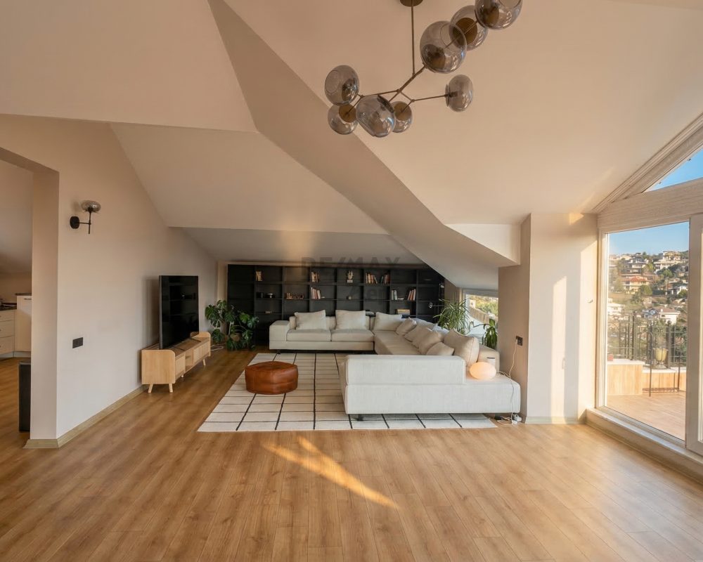 REMAX 7TEPE'DEN 4+1 ÇATI DUBLEKS KİRALIK VİLLA