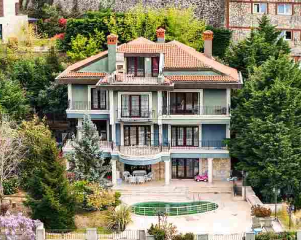 REMAX 7TEPE'DEN BEYKOZ KONAKLARI MANZARALI BR TIPI VILLA