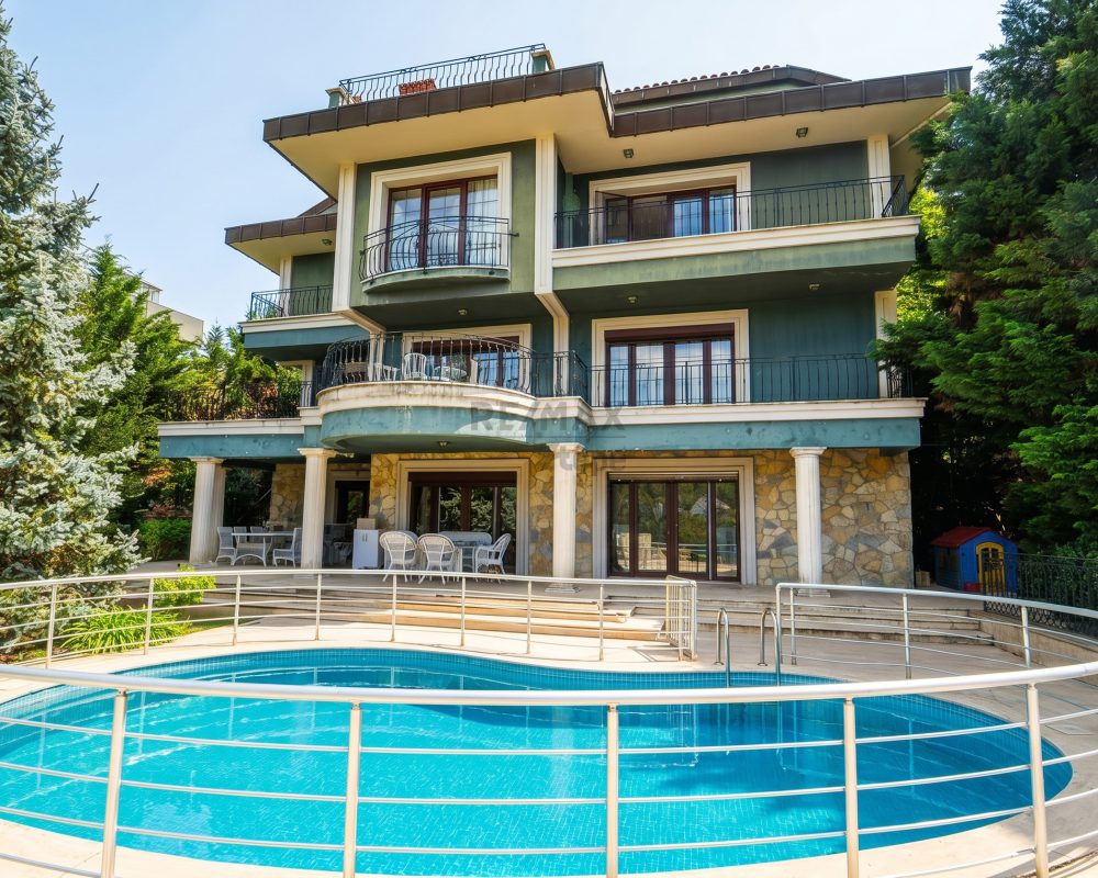REMAX 7TEPE'DEN BEYKOZ KONAKLARI MANZARALI BR TIPI VILLA