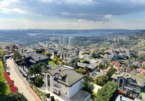 Boğazüstü Evlerinde Kiralık 2+1 Çatı Katı küçük görsel
