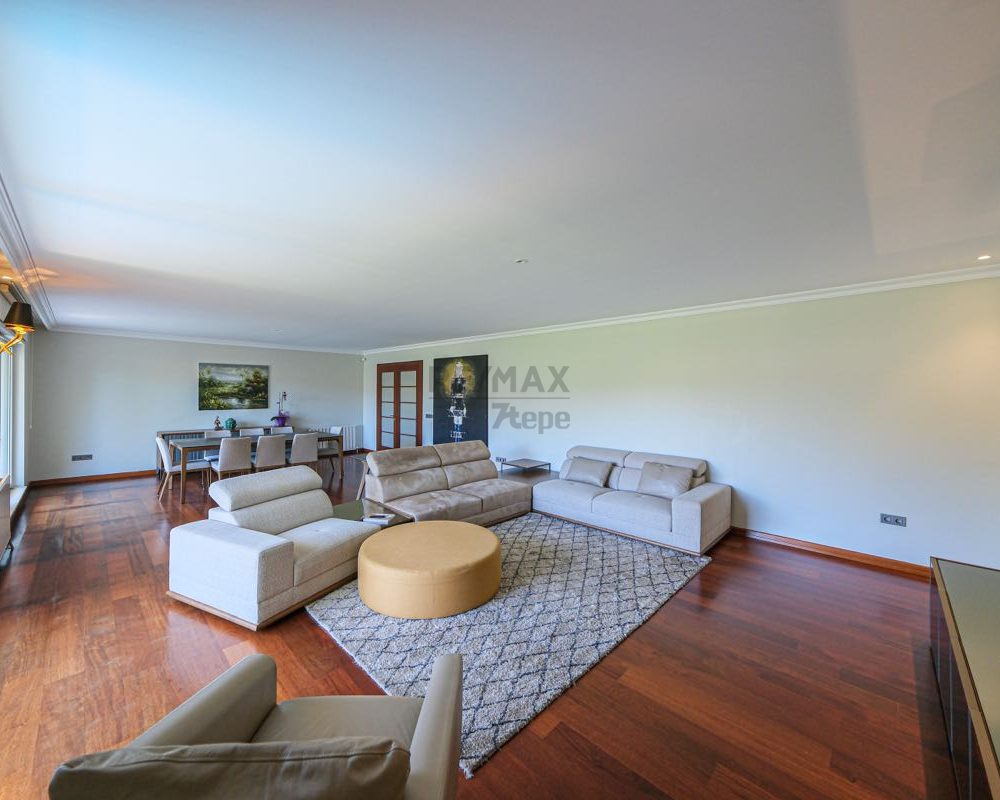 REMAX 7TEPE'DEN ACARKENT SATILIK NADİR HAVUZLU ÇATI TRİPLEKS