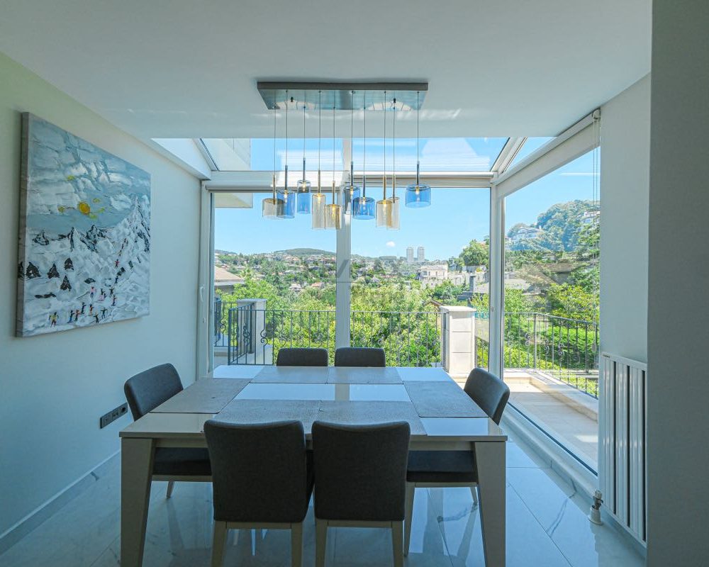 REMAX 7TEPE'DEN ACARKENT SATILIK NADİR HAVUZLU ÇATI TRİPLEKS