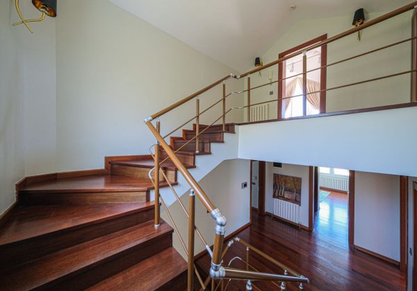 REMAX 7TEPE'DEN ACARKENT SATILIK NADİR HAVUZLU ÇATI TRİPLEKS küçük görsel
