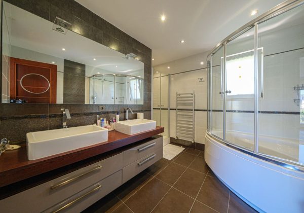 REMAX 7TEPE'DEN ACARKENT SATILIK NADİR HAVUZLU ÇATI TRİPLEKS küçük görsel