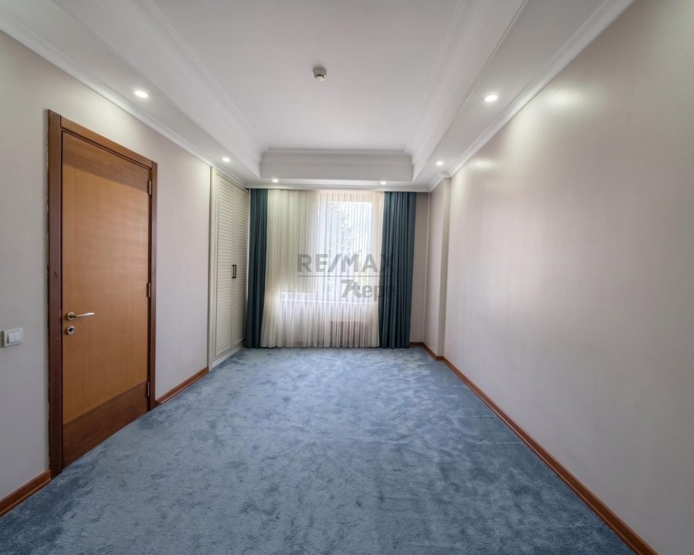 REMAX 7TEPE'DEN ACARKENT BOĞAZÜSTÜ EVLERİNDE SATILIK 4+1 DAİRE