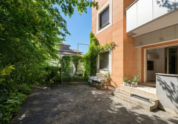 ACARSIZE ÇARŞI BLOKLARINDA 1+1 TERAS KULLANIMLI KİRALIK DAİRE