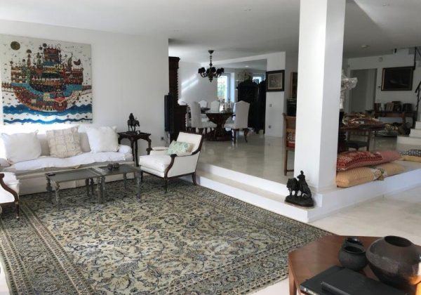 BEYKOZ KONAKLARI' NIN EN BÜYÜK BAHÇELİ VİLLASI küçük görsel