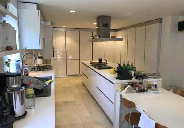 BEYKOZ KONAKLARI' NIN EN BÜYÜK BAHÇELİ VİLLASI küçük görsel