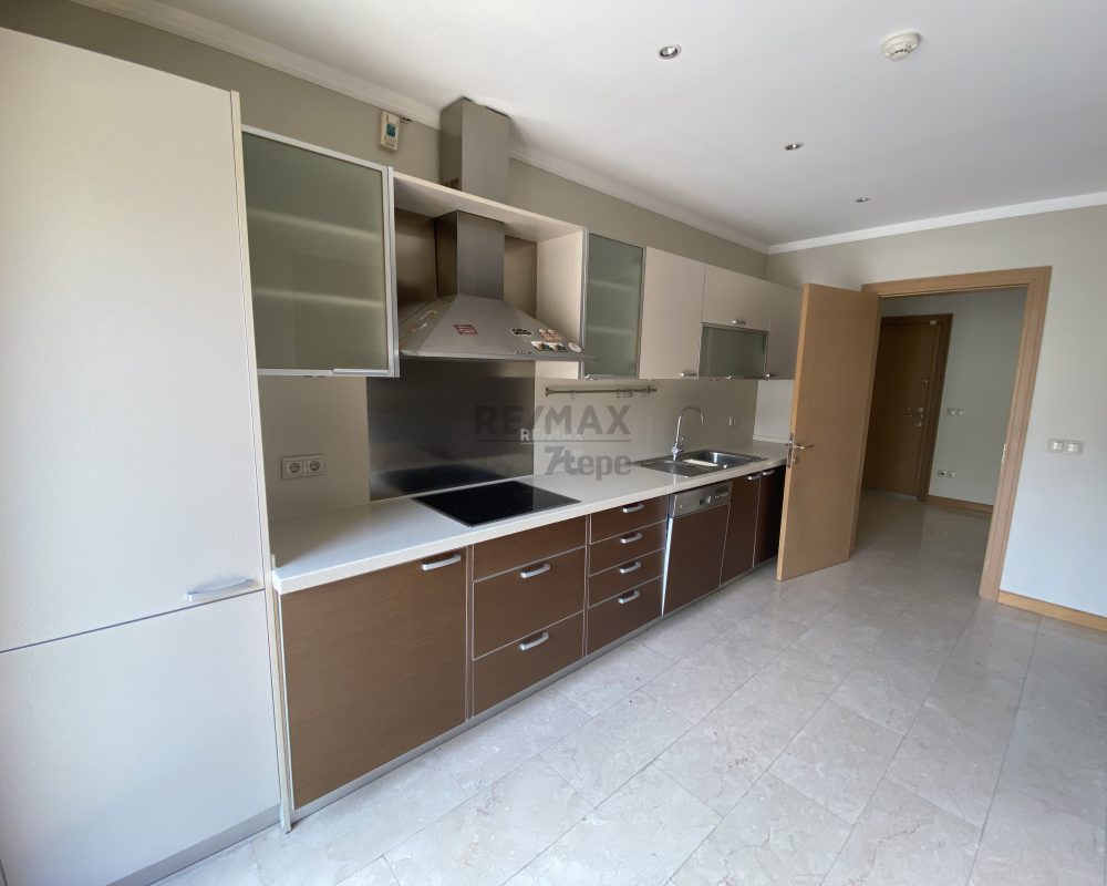 TEK YETKİLİ REMAX 7TEPE'DEN ACARKENT T BLOKLAR KİRALIK 3+1 DAİRE