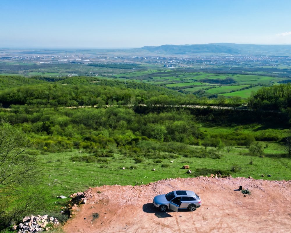 BALIKESİR GÖNEN’DE MERKEZE 5 KM, YÜKSEK KONUMLU, 30.726 m² YATIRIMLIK ARAZİ