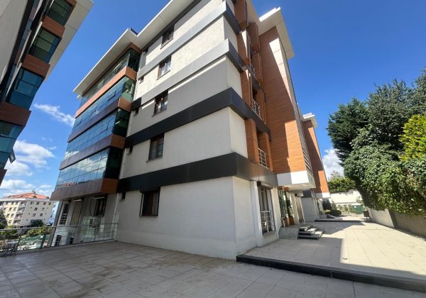 BENGİSU KONAKLARI'NDA BOĞAZ MANZARALI YENİLENMİŞ DAİRE küçük görsel