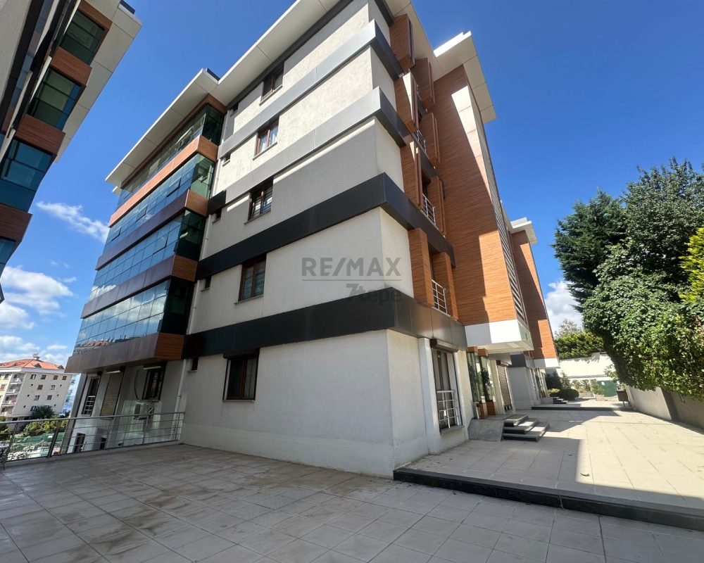 BENGİSU KONAKLARI'NDA BOĞAZ MANZARALI YENİLENMİŞ DAİRE