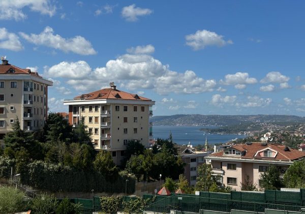 BENGİSU KONAKLARI'NDA BOĞAZ MANZARALI YENİLENMİŞ DAİRE küçük görsel
