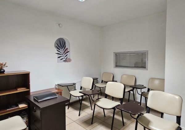 Kurtköy'de Devren Satılık Güzellik ve Estetisyen Akademisi | Aktif Öğrenci Portföylü küçük görsel