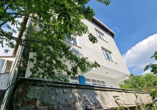 Remax7tepe den görele mah satılık 1.175 metre arsa içinde 4 katlı ev