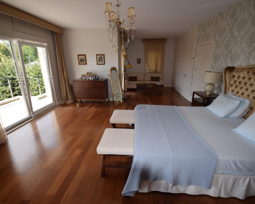REMAX7TEPE DEN ACARKENTTE SATILIK C REVİZYON VİLLA