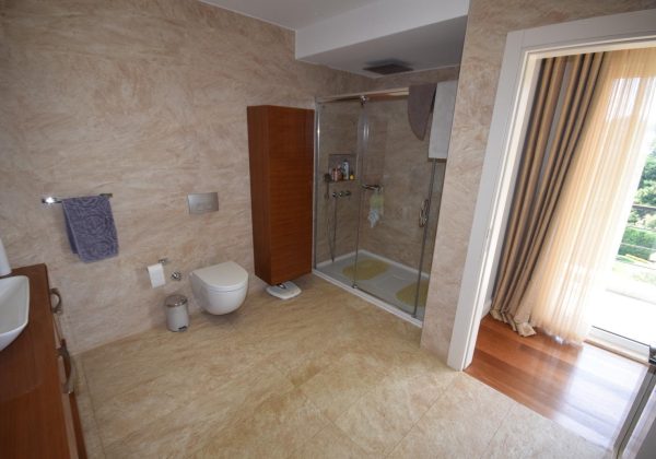 REMAX7TEPE DEN ACARKENTTE SATILIK C REVİZYON VİLLA küçük görsel