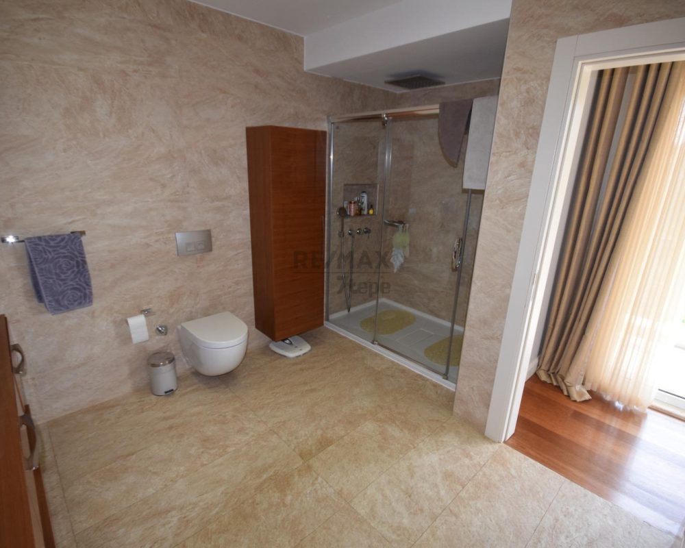 REMAX7TEPE DEN ACARKENTTE SATILIK C REVİZYON VİLLA