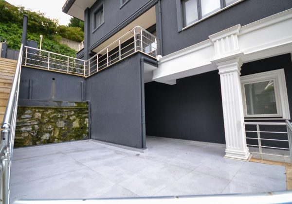 REMAX7TEPE DEN SATILIK BAHÇE DUBLEKS 5+1 küçük görsel