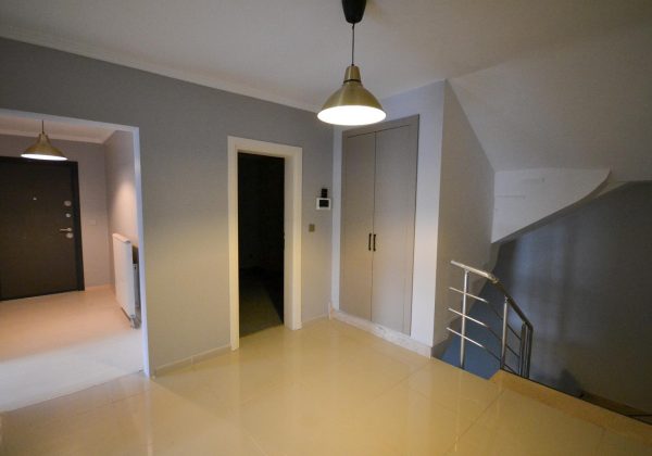 REMAX7TEPE DEN SATILIK BAHÇE DUBLEKS 5+1 küçük görsel