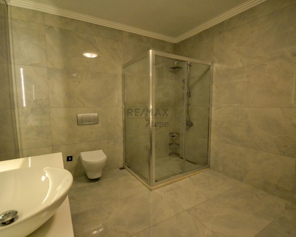 REMAX7TEPE DEN SATILIK BAHÇE DUBLEKS 5+1