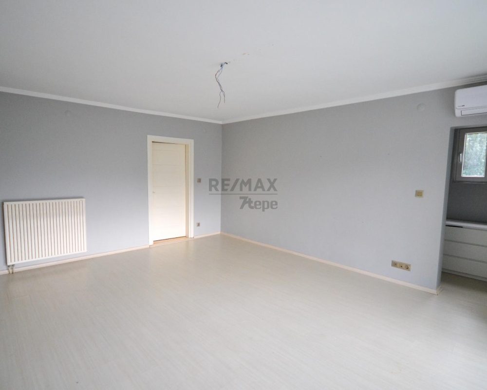 REMAX7TEPE DEN SATILIK BAHÇE DUBLEKS 5+1
