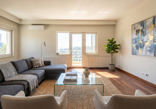 Özel Güvenlikli Sokakta | Önü Açık Ferah Kiralık Çatı Dubleksi küçük görsel