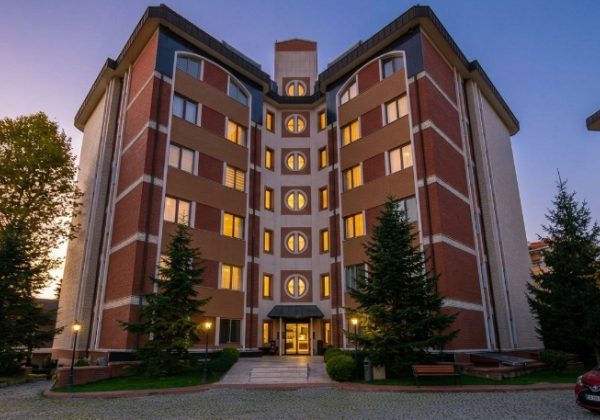 REMAX 7TEPE DEN ACARKENT BOĞAZÜSTÜ EVLERİNDE SATILIK 3+1 DAİRE küçük görsel