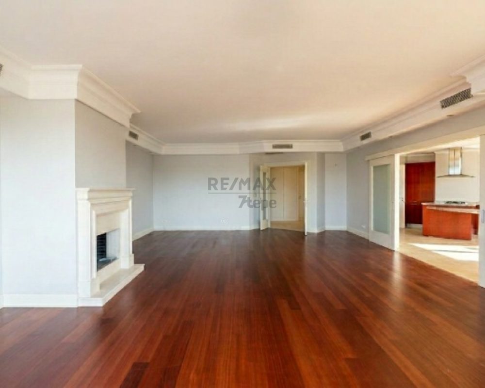 REMAX 7TEPE DEN ACARKENT BOĞAZÜSTÜ EVLERİNDE SATILIK 3+1 DAİRE