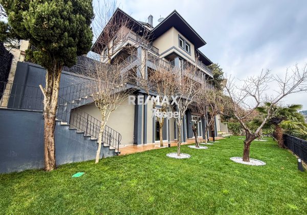 RE/MAX 7TEPE DEN YÜKSEK KONUM HAVUZLU SATILIK B TİPİ VİLLA