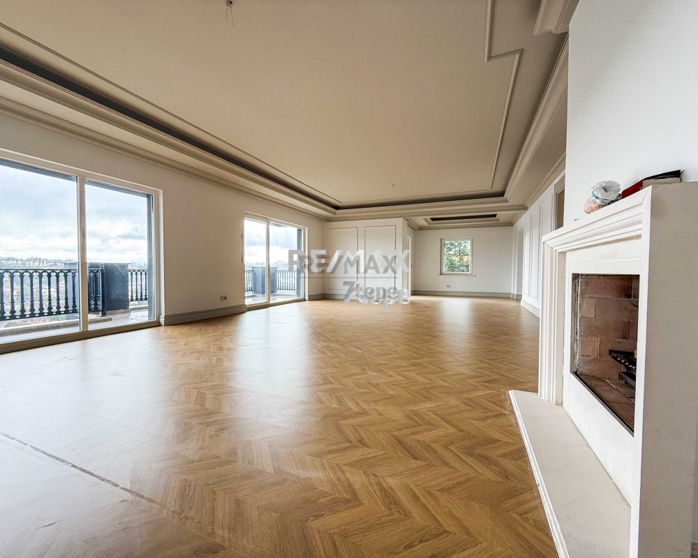 RE/MAX 7TEPE DEN YÜKSEK KONUM HAVUZLU SATILIK B TİPİ VİLLA