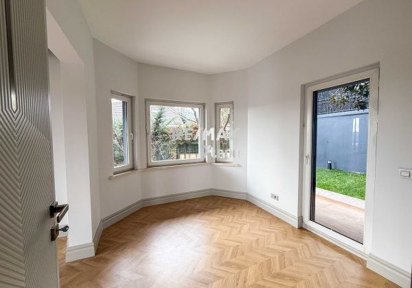 RE/MAX 7TEPE DEN YÜKSEK KONUM HAVUZLU SATILIK B TİPİ VİLLA küçük görsel