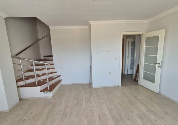 ÖZGÜRLÜK MAH. 2+1 GENİŞ SATILIK DUBLEX DAIRE küçük görsel