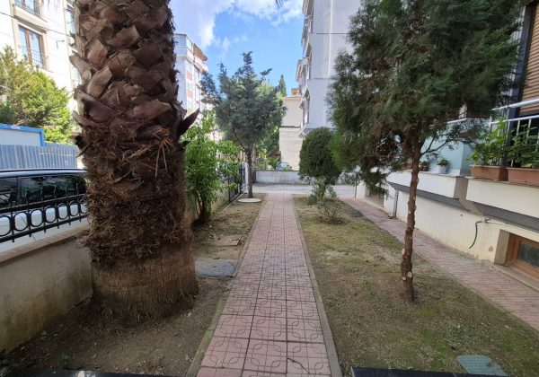 KARTAL KARLIKTEPE MERKEZİ KISMİ DENİZ MANZARALI SATILIK DAİRE küçük görsel