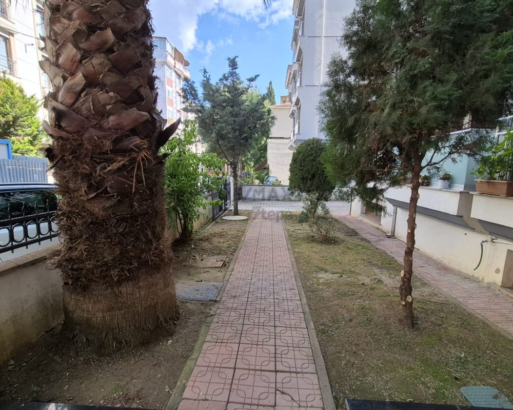 KARTAL KARLIKTEPE MERKEZİ KISMİ DENİZ MANZARALI SATILIK DAİRE