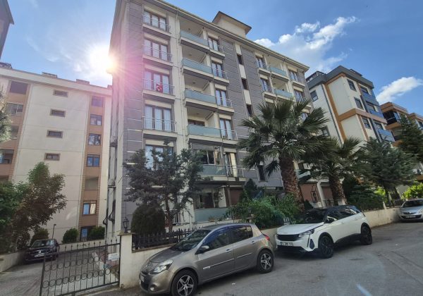 KARTAL KARLIKTEPE MERKEZİ KISMİ DENİZ MANZARALI SATILIK DAİRE