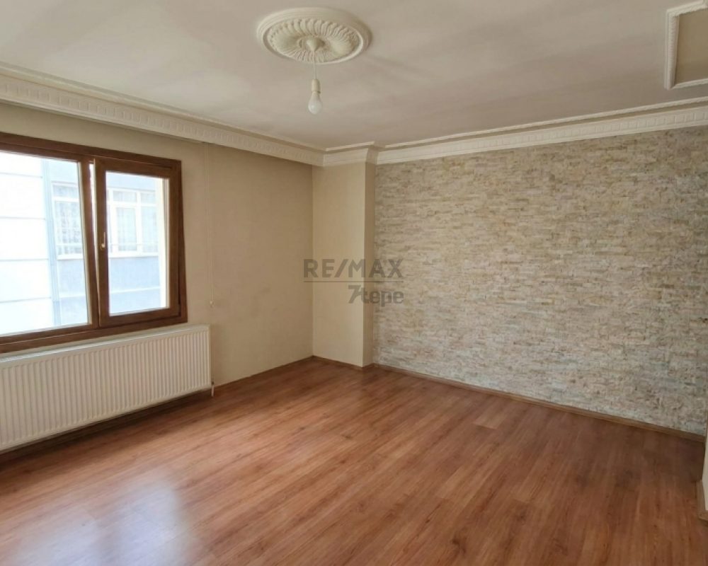 KARTAL KARLIKTEPE MERKEZİ KISMİ DENİZ MANZARALI SATILIK DAİRE