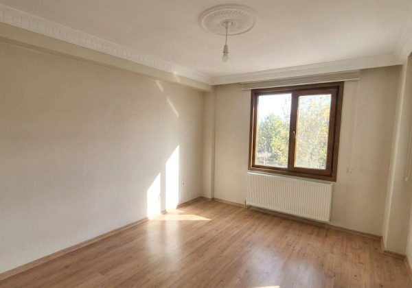 KARTAL KARLIKTEPE MERKEZİ KISMİ DENİZ MANZARALI SATILIK DAİRE küçük görsel