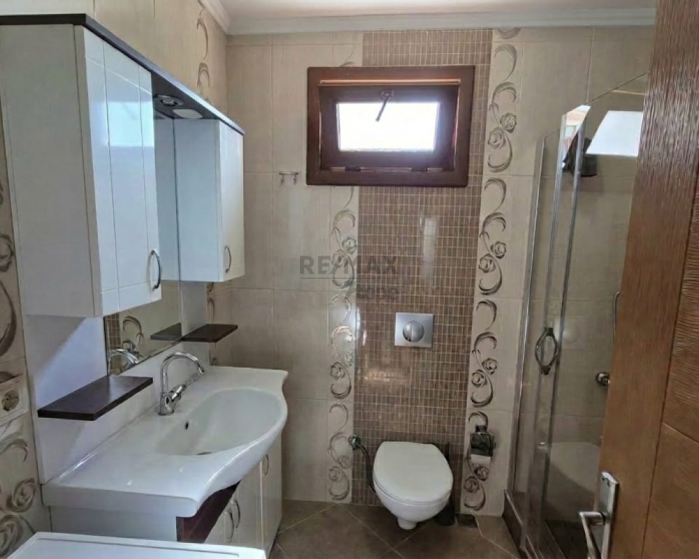 KARTAL KARLIKTEPE MERKEZİ KISMİ DENİZ MANZARALI SATILIK DAİRE