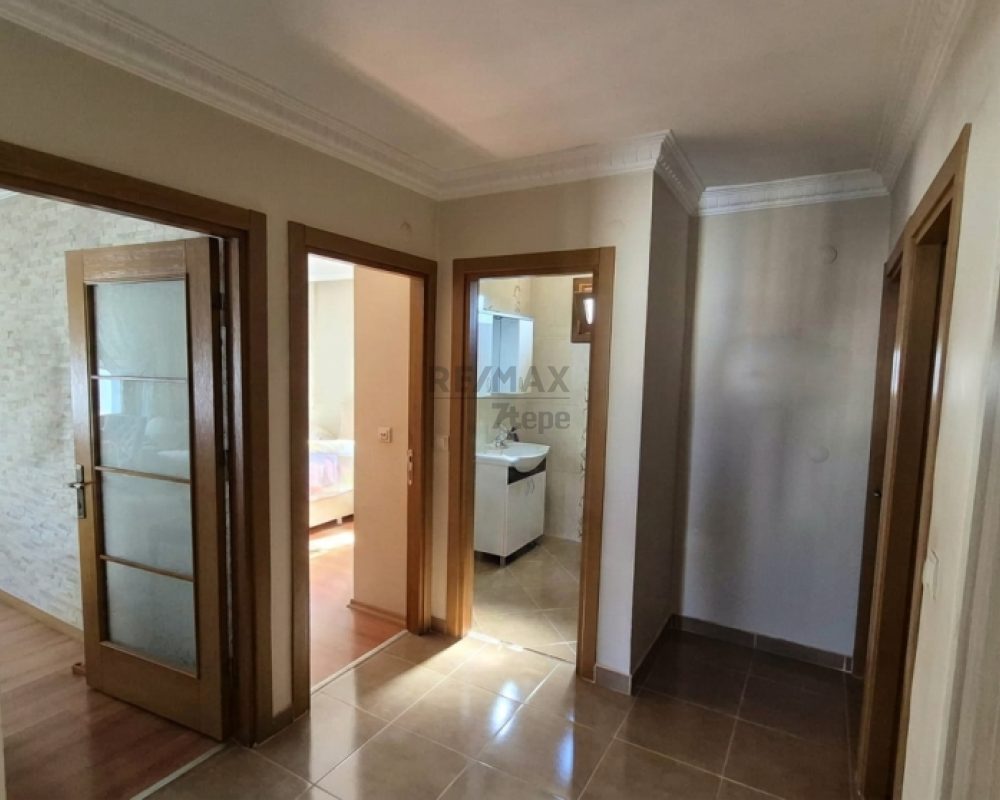 KARTAL KARLIKTEPE MERKEZİ KISMİ DENİZ MANZARALI SATILIK DAİRE