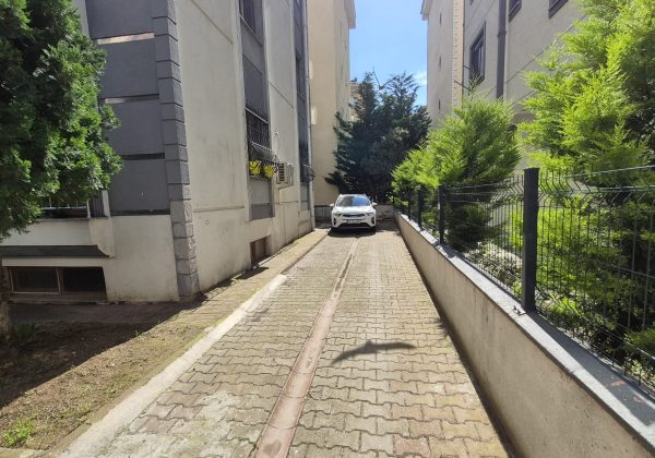 KARTAL KARLIKTEPE MERKEZİ KISMİ DENİZ MANZARALI SATILIK DAİRE küçük görsel